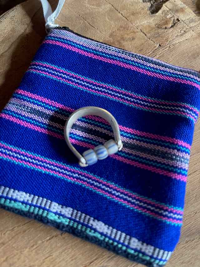 R0067L - Embrace ring