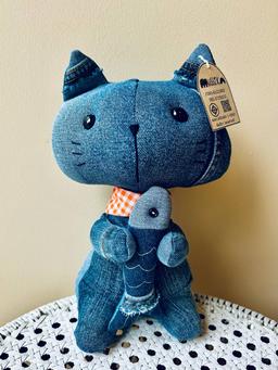 Lucky Cat Plush 'Tung Thong' - Size S