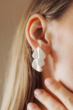 Double ginkgo leaf stud earrings (E0218A)