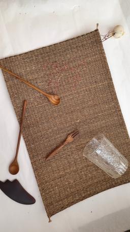 2 pieces eco-friendly handwoven black jute placemat